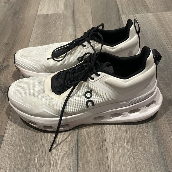 On Running Cloudnova X Sneakers - Picture 7 of 10